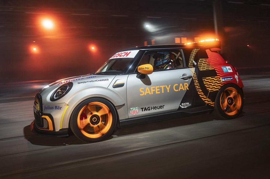 mini_electric_pacesetter-safety_car-formule_e- (7)