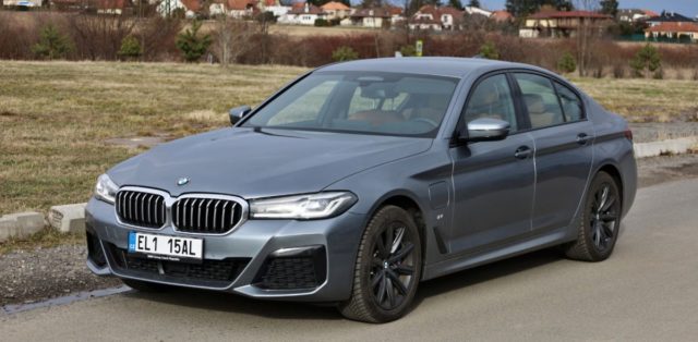 test-2021-BMW_530e_xDrive-PHEV-exterier- (7)
