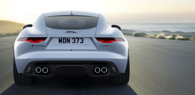 Jag_F-TYPE_22MY_P450_R-Dynamic_Coupe_Exterior_120421_002