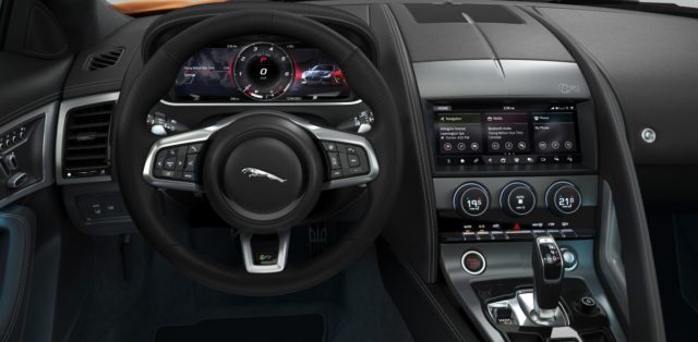 Jag_F-TYPE_22MY_R_Coupe_Interior_120421_002