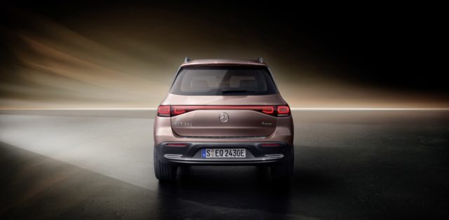 2021-elektromobil-Mercedes-Benz_EQB- (20)