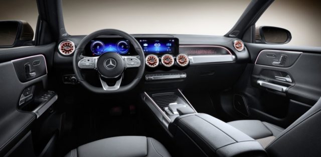 2021-elektromobil-Mercedes-Benz_EQB- (25)