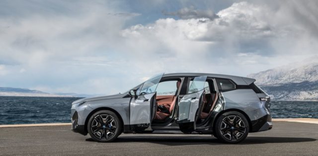 2022-BMW_IX-elektromobil- (5)