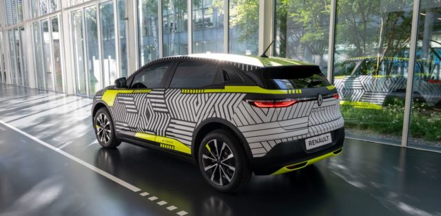 2022-Renault_MEGANE_E-TECH-elektromobil- (3)