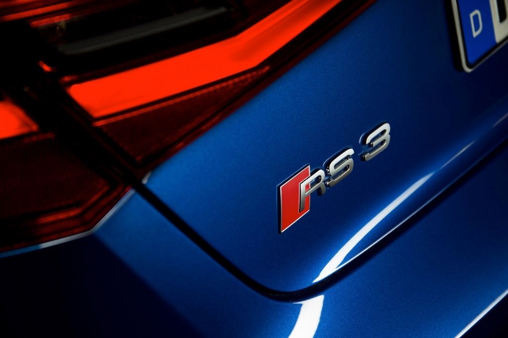 Audi_RS3_Sportback-logo