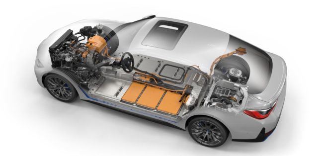 BMW_i4-elektromobil-technicky_rez-_(2)
