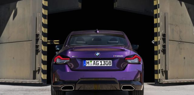 2022-BMW_M240i_xDrive_Coupe- (4)