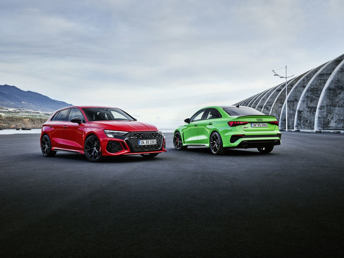 Audi_RS3_Sportback-a-Audi_RS3_Sedan