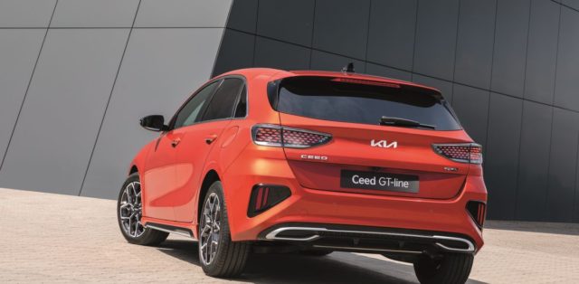 Kia_Ceed-GT_Line-facelift-hatchback- (2)