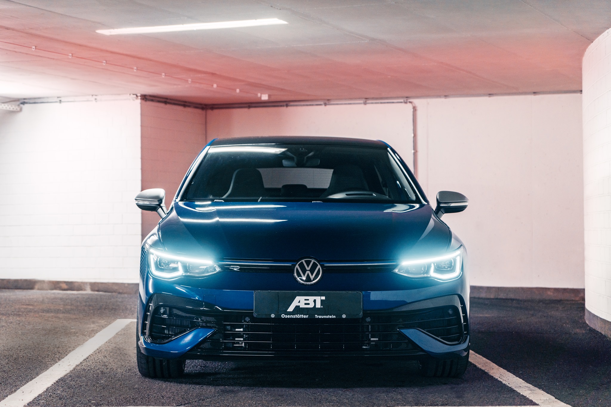 ABT Sportsline upravil Volkswagen Golf R. Stačilo málo a má slušnou porci výkonu navíc