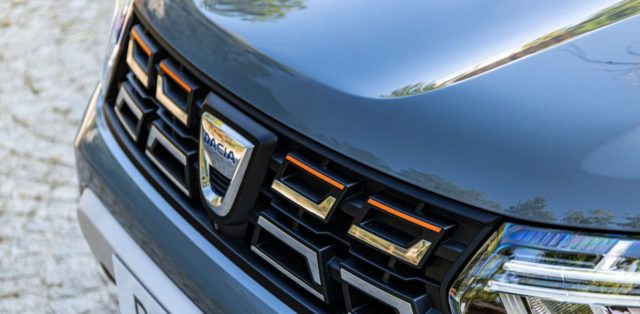 2022-Dacia_Duster_Extreme_Limited_Edition- (4)