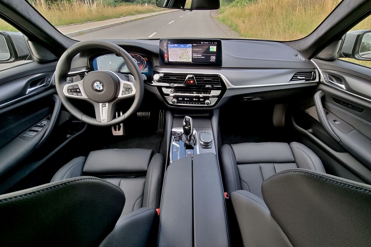 test-2021-bmw-530d-xdrive-facelift- (17)