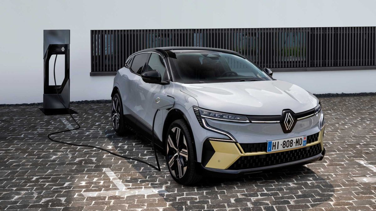 2021-elektromobil-renault-megane-e-tech-electric- (1)