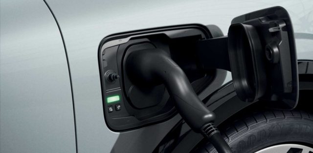 2021-elektromobil-renault-megane-e-tech-electric- (18)