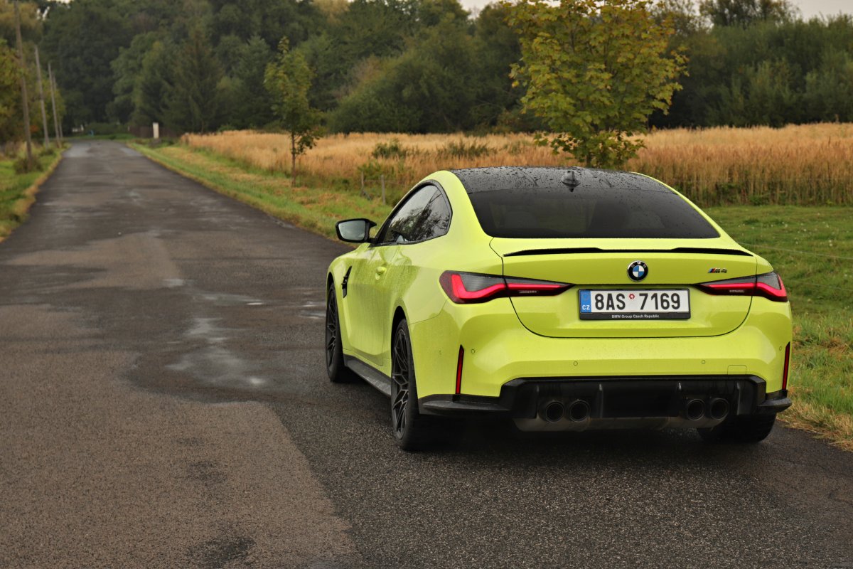 test-2021-bmw-m4-coupe-manual- (13)