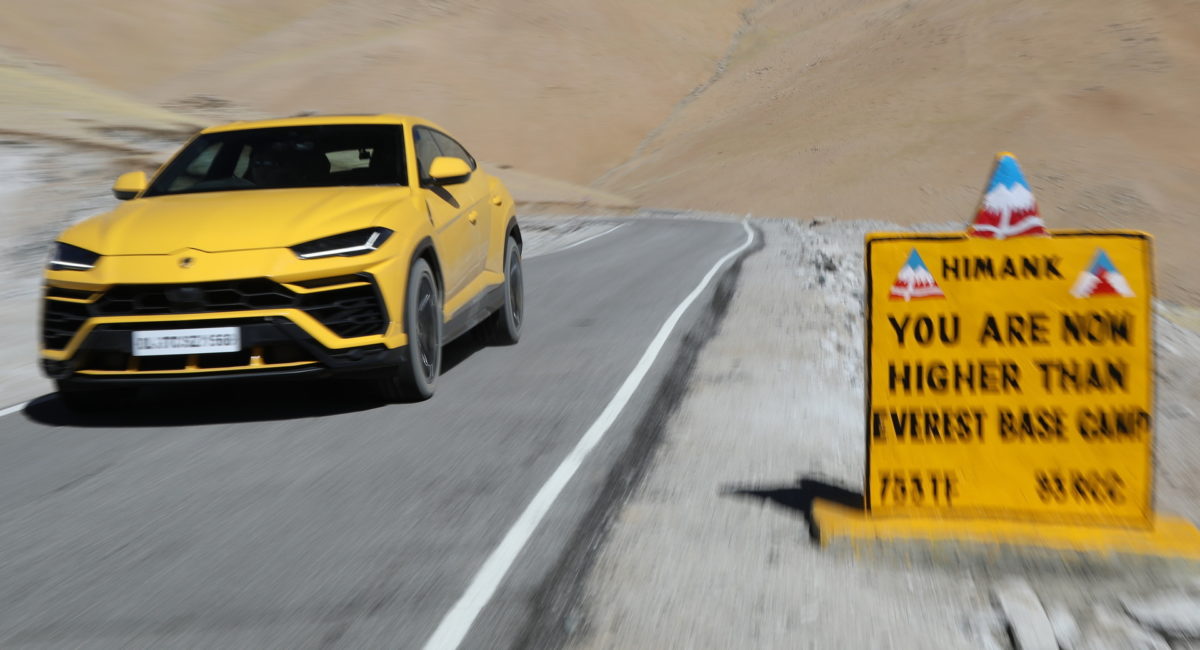 2021-Lamborghini-Urus-Umling-La-Pass-8