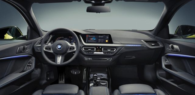 2022-BMW_M135i_xDrive-facelift- (7)