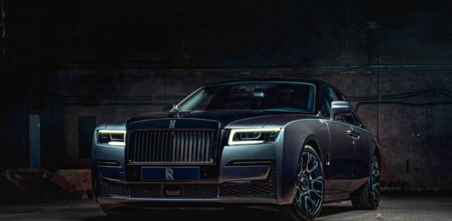 2022-Rolls-Royce_Black_Badge_Ghost- (1)