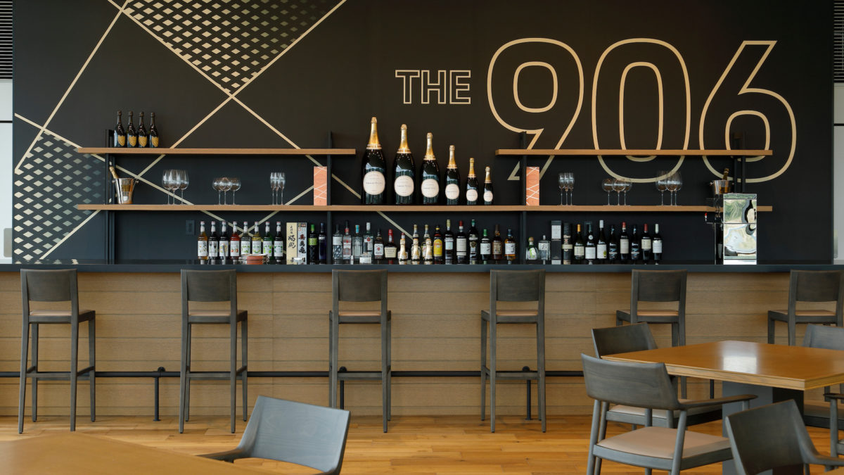 Porsche-Center-Tokyo-00008