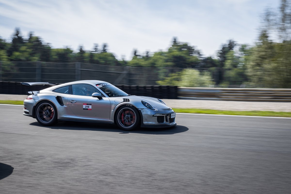 Porsche_911_GT3_RS-GT_Sports-Salzburgring- (13)
