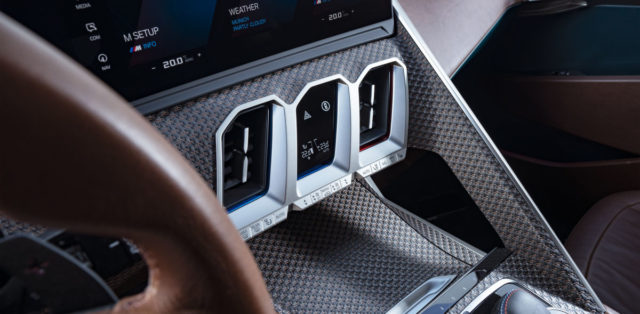 2022-BMW_Concept_XM-plug-in_hybrid- (13)