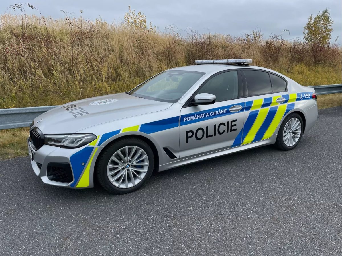 policie-BMW-5-2