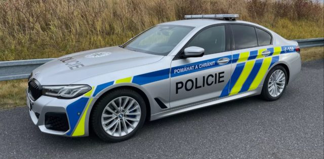 policie-BMW-5-2