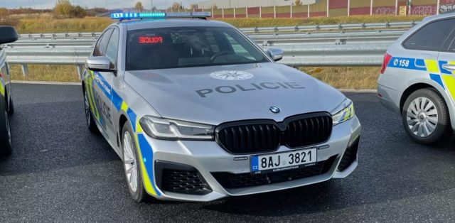 policie-BMW-5-5