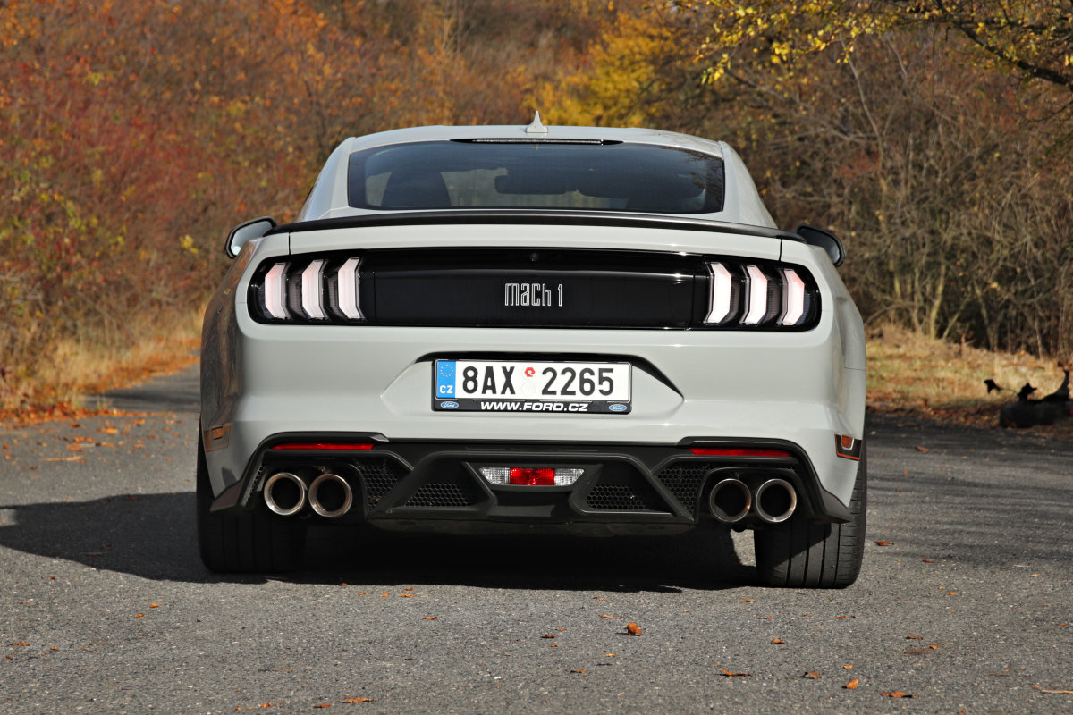test-2021-ford_mustang_mach1- (7)