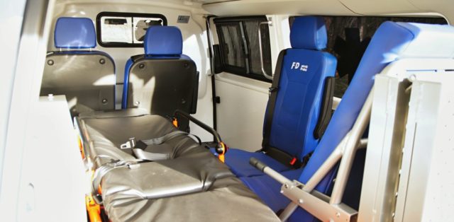 test-2021-volkswagen_transporter_t61-ambulance- (13)