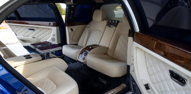 2015-Bentley-Mulsanne-Grand-Limousine-Mulliner- (3)
