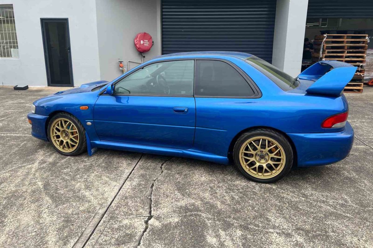 Subaru-WRX-STI-22B-4