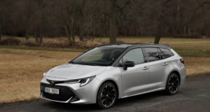 Test-2021-Toyota_Corolla_Touring_Sports_GR_Sport-Hybrid- (2)