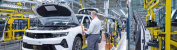 Opel_Astra-tovarna-zahajeni_vyroby