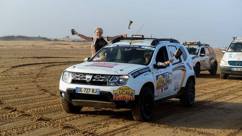 dacia-duster-Rallye_Aicha_des_Gazelles_du_Maroc