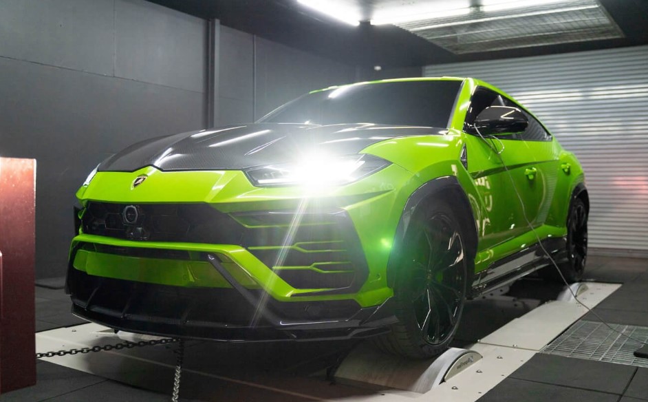 2022-McChip-DKR-Lamborghini_Urus