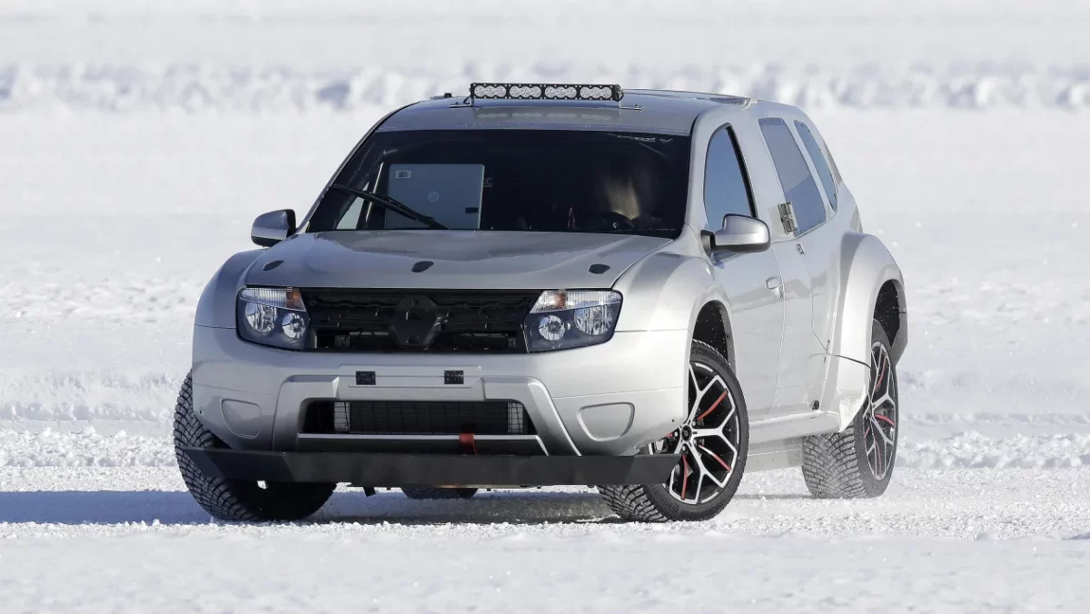 testovaci_prototy-Alpine_GT_X-Over-karoserie-Dacia_Duster