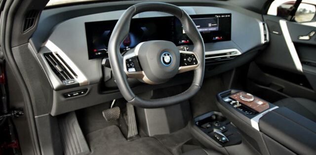Test-2022-BMW_iX_xDrive40-elektromobil- (16)