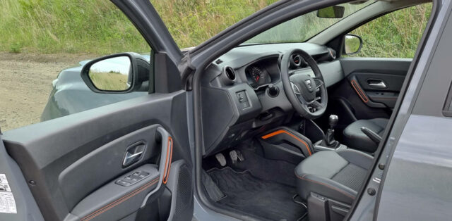 Test-2022-Dacia_Duster_Blue_dCi_115- (15)