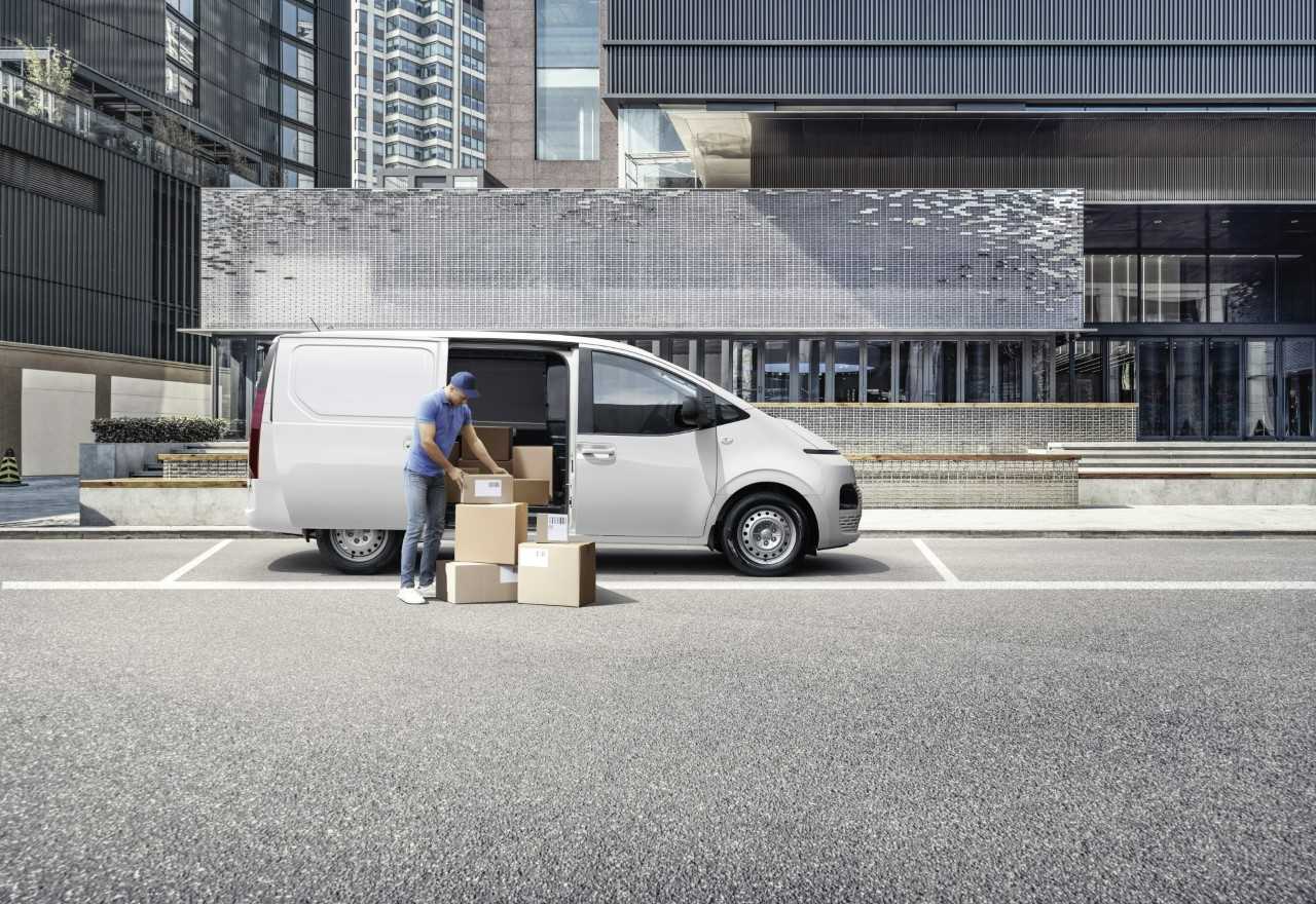 Hyundai Staria Van má české ceny. K dispozici je ve třech výbavových stupních