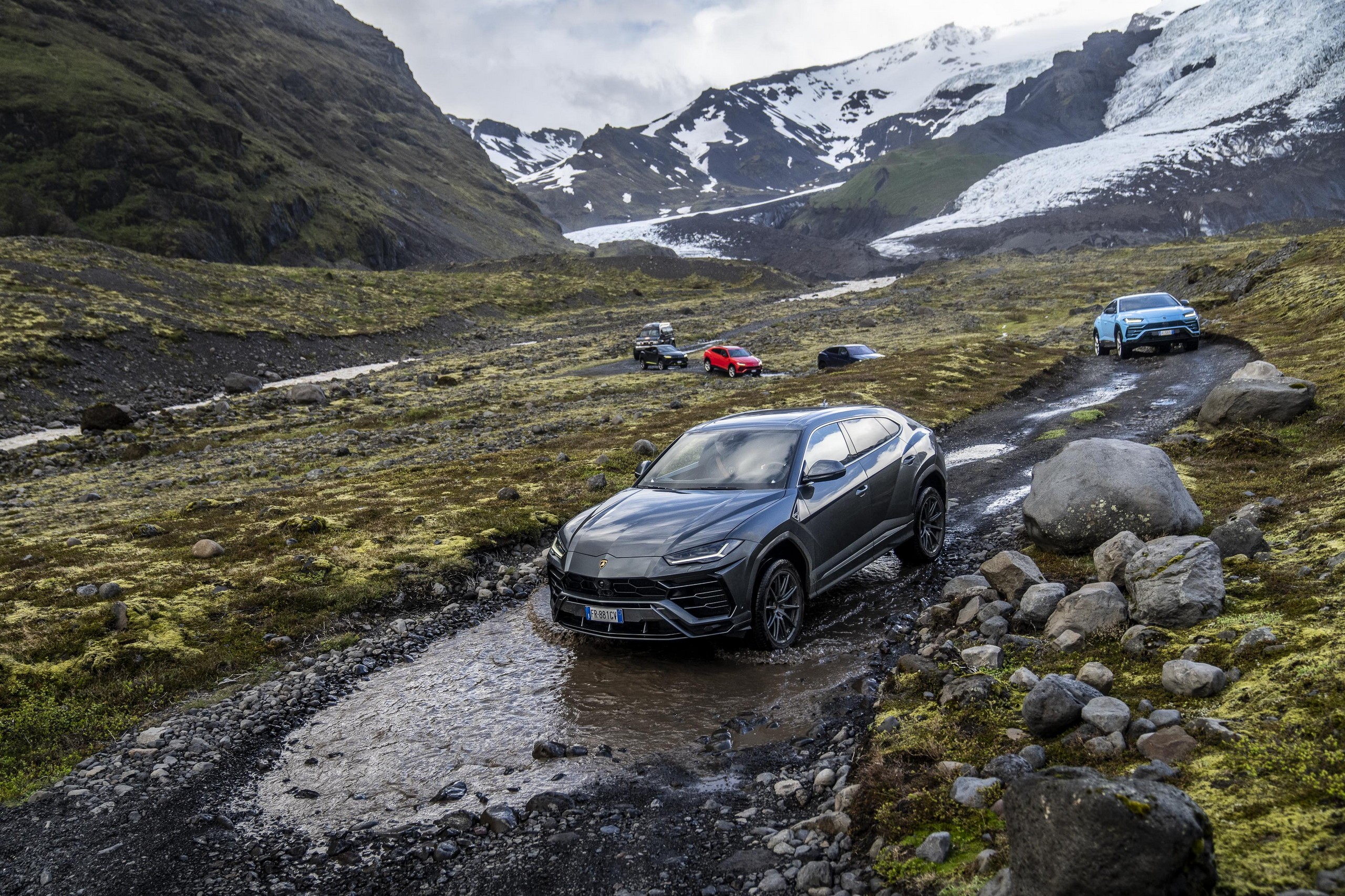 Navzdory světovým krizím se Lamborghini daří více než kdy dřív. Automobilka hlásí rekordní prodeje