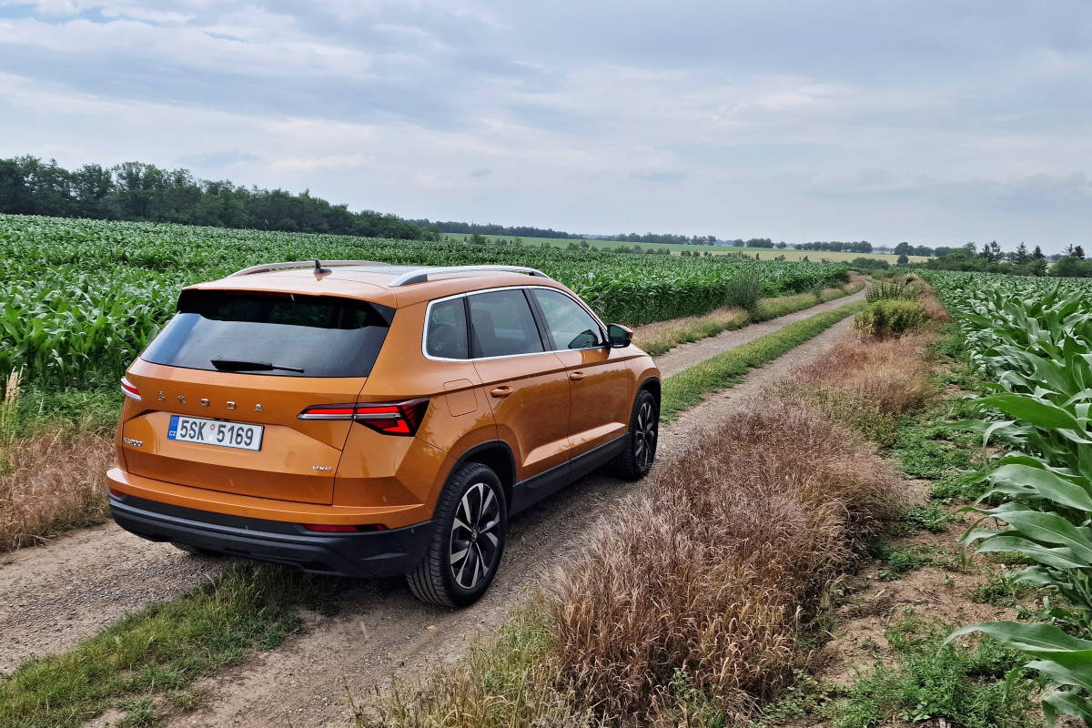 test-2022-skoda_karoq-20_tdi-110_kw-4x4-dsg- (3)