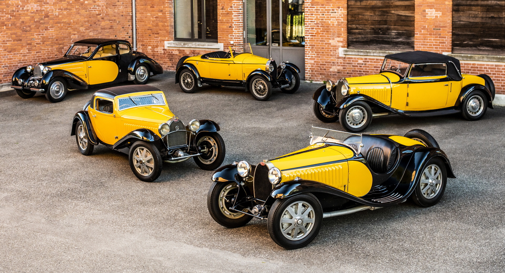 Pro Bugatti je kombinace černé a žluté typická. Její historie sahá až k samotnému zakladateli