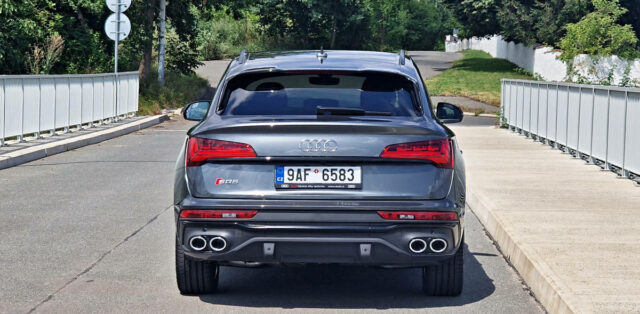 Test Audi SQ5 Sportback TDI quattro (2022)