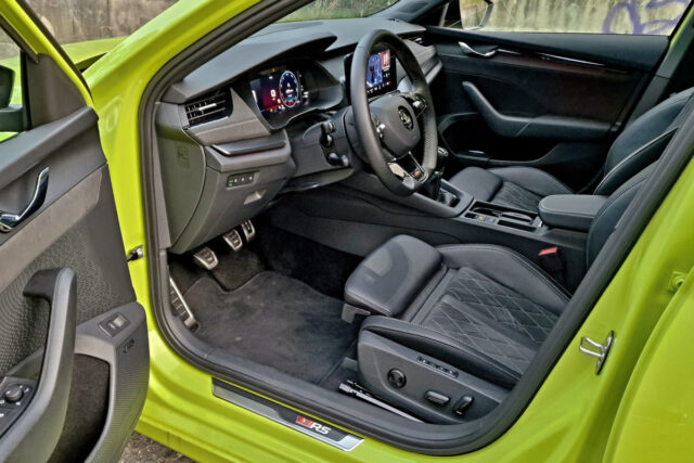 Škoda Octavia Combi RS (2022)