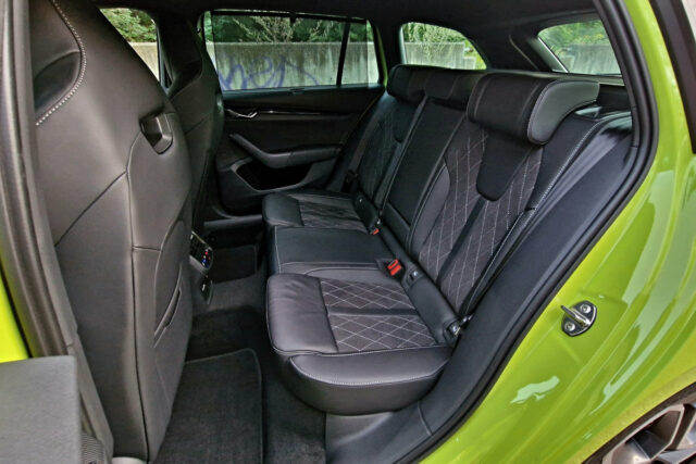 Škoda Octavia Combi RS (2022)