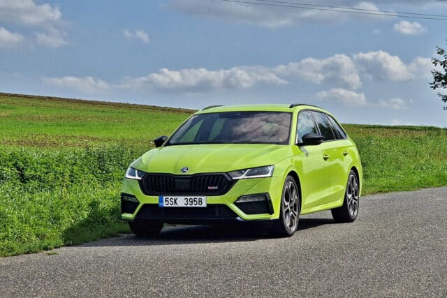 Škoda Octavia Combi RS (2022)