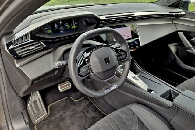 Test Peugeot 308 SW GT 1.2 PureTech 130 EAT8 (2022)