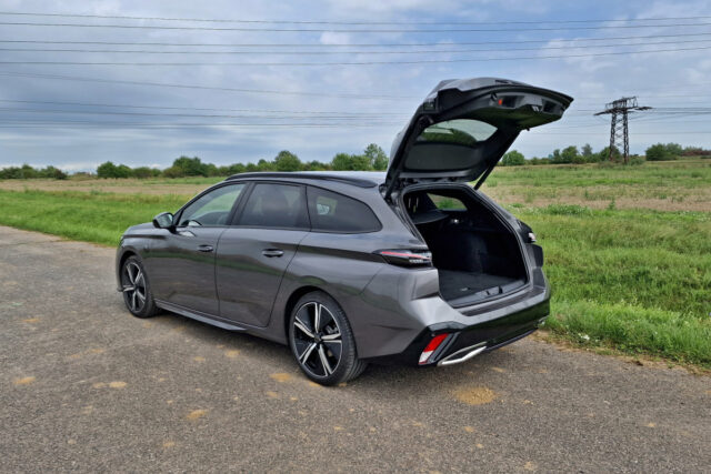 Test Peugeot 308 SW GT 1.2 PureTech 130 EAT8 (2022)