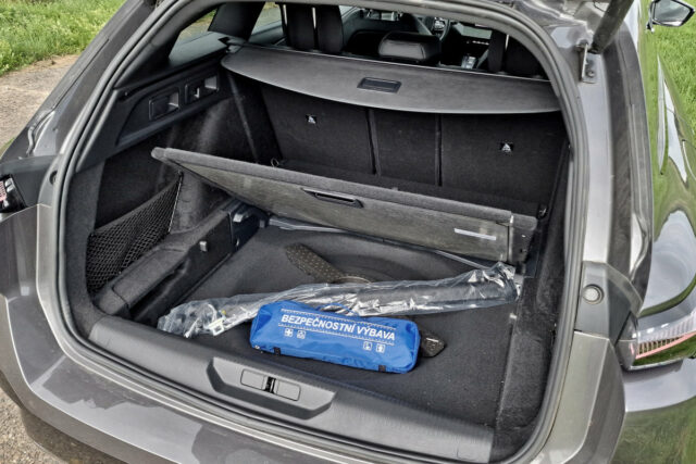 Test Peugeot 308 SW GT 1.2 PureTech 130 EAT8 (2022)
